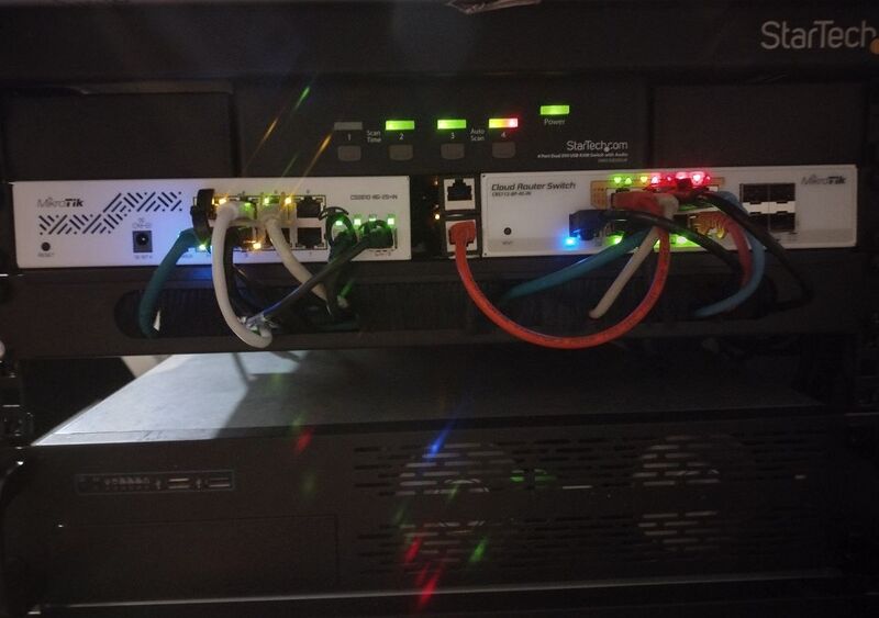 File:Mikrotik CRS112-8P-4S-IN and Mikrotik CSS610-8G-2S+IN.jpg
